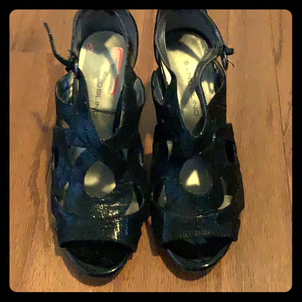 Black 2 inch heels